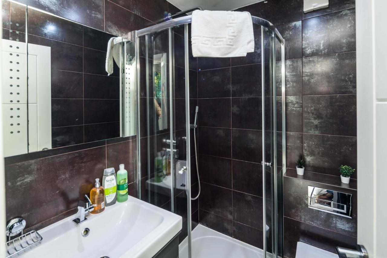 Cumberland 4 Double Bedroom In Pimlico Лондон Экстерьер фото